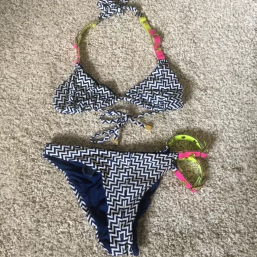 Beach bunny bikini set